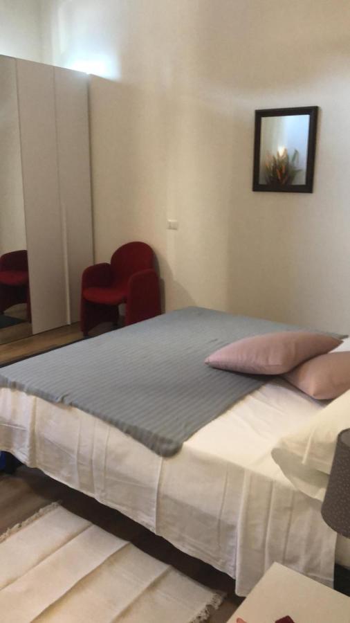 Monolocale Arredato Con Una Camera Apartment Парма Екстериор снимка
