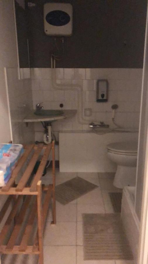 Monolocale Arredato Con Una Camera Apartment Парма Екстериор снимка